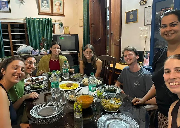Aleenas Homestay